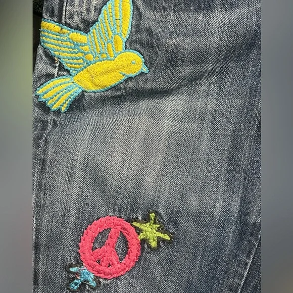 Miss Me WOODSTOCK Hippie Patch Embroidered Distressed Jeans 26 - Picture 5 of 11